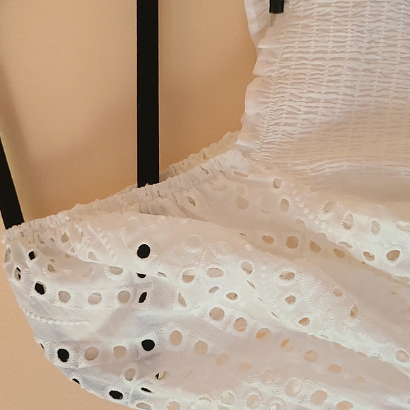 Smocked Blouse with eyelet sleeves - Picture 6 of 7